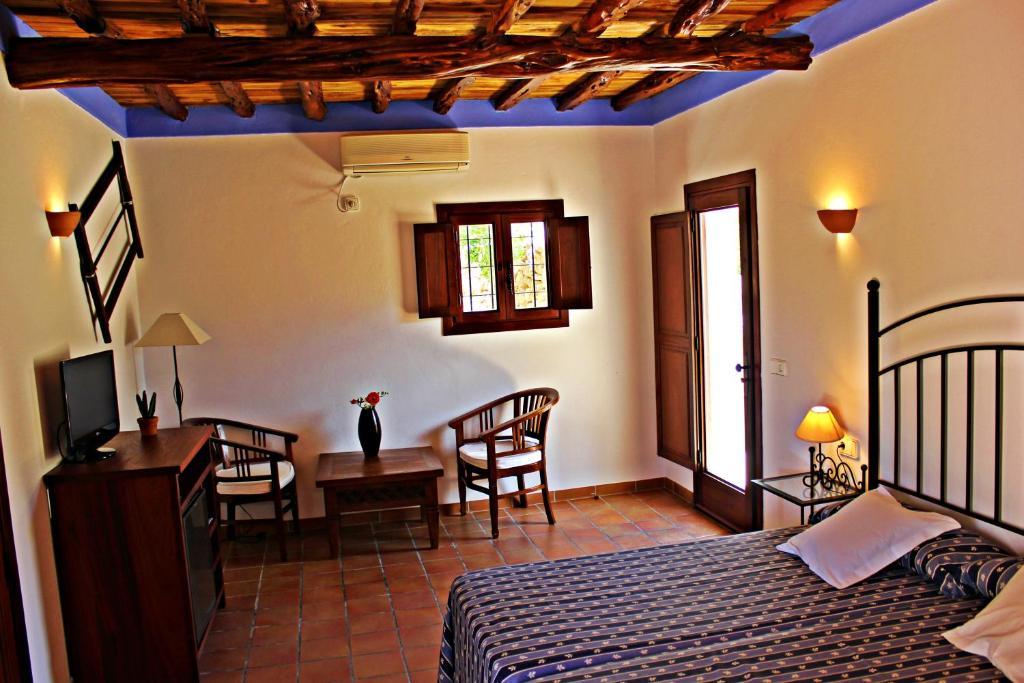 Agroturismo Can Fuster Сан-Джоан-де-Лабріджа Номер фото